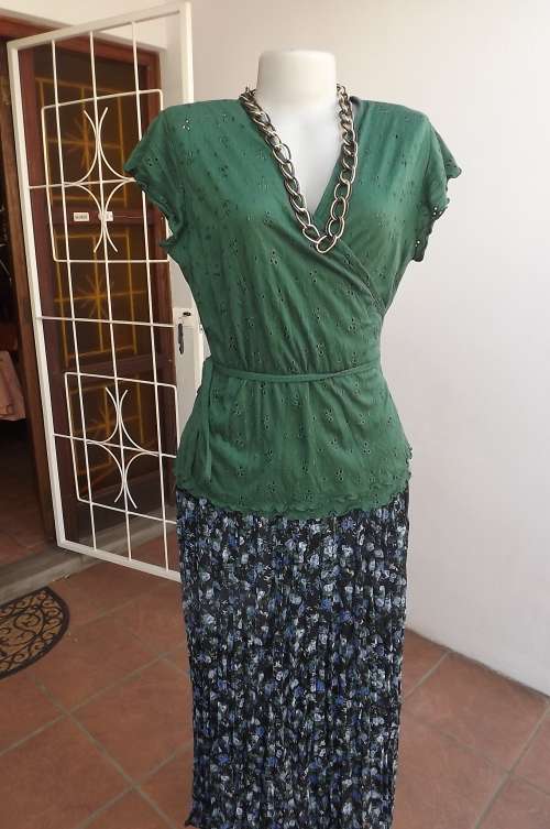 Huntersgreen creased crossover top with capped sleeves by WOOLWORTHS in size 38/14