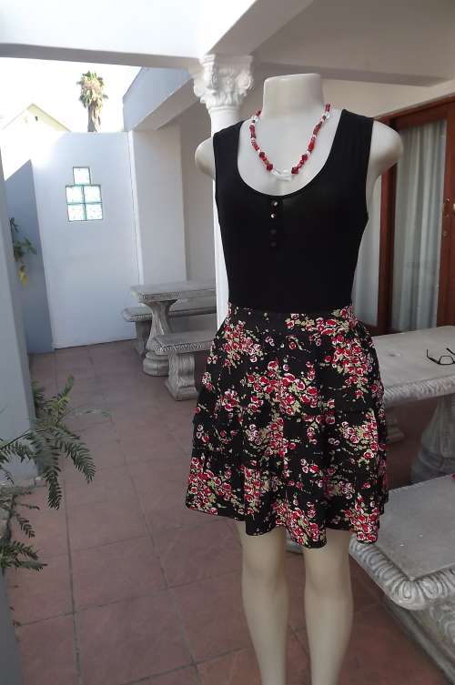 Cool casual black dress with black and red floral frilled skirt.Size 36/12 by LUCY'S FASHION