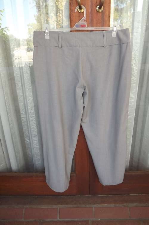 Ankle length silver grey pants in size 40/16 by EXACT.Medium rise with wide waistband..As new