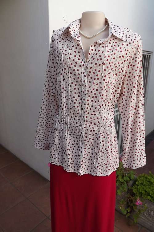 Fine cotton long sleeve blouse in white with red polkadots and tiny beige flowers.Size 44/20