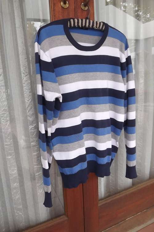 Horizontally striped blue,grey and white polyester.Knit men's jumper.Size Large by EXACT.