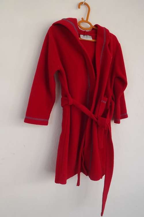 Red nightgown for boy of 2 - 3 years old by DREAMCATCHER.Rugged truck logo on front.