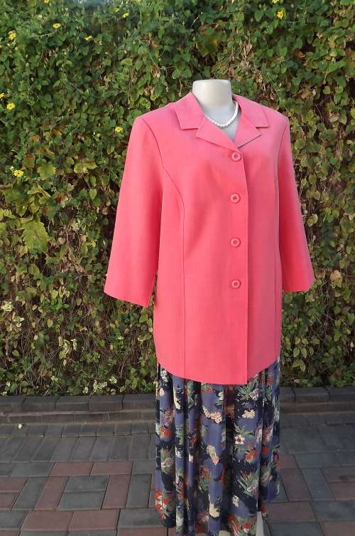 Smart coral colour button down DONNA-CLAIRE size 42/18 jacket.New condition.