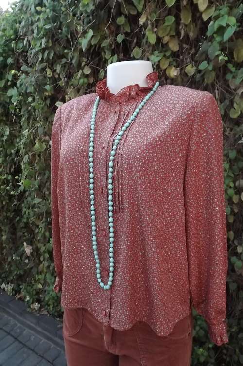 Glamour brick colour top by VIN VERT made by Sanyo.Silky polyester with touch of turquoise.