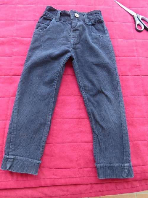 Navy corderoy long pants for small boy 2 to 3 years .Good condition