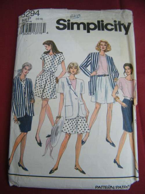 Simplicity sewing pattern no 8294.Size 12 to 16.Good condition.