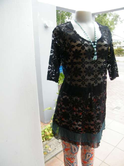 Amazing black acrylic lace LA LIDA long top with elbow length sleeves.Size 34/10.As new