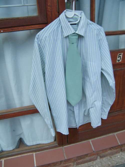 As new men's smart long sleeve white shirt with navy and green stripes plus free tie.Neck 39/15.5