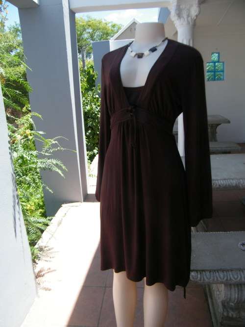 Chocolate brown stretch polycotton fabric dress in size 34/10 by TRUWORTHS.Empire waist.