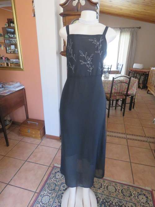 Long evening dress with shoulder straps.Size 38/14 by ROYAL COURT with empire waist .Good condition