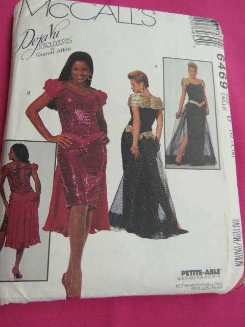 Mc Call's sewing pattern no 6469,size 12,14,16.New condition