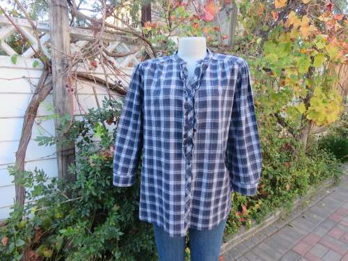 Must have navy/white check long sleeve top with silver thread.Size 46/22 by 'RENE TAYLOR'.New cond.