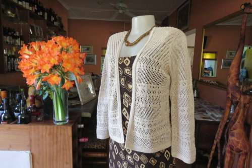 Glamour long sleeve knitted open cardigan in beige by OASIS in size 38/14 with gold thread.As new.