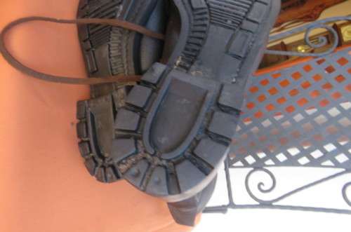 Pair of SADF genuine leather army boots in brown size 8  army size 262w .Issued in 2012 by DWS.