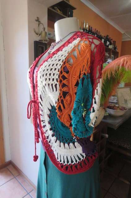 Multicolour bolero combination of knit and crochet stitching size 38/14 by 'Bellezza Signora'.