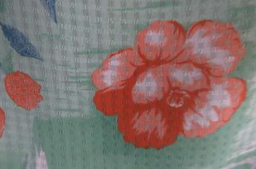 As new 'Alveco' vintage dress in 100% woven polyester fabric size 40/16.