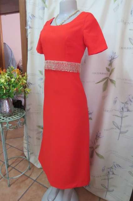 Attractive red maxi owner made empire style dress with short sleeves size 32/8. Very good cond.
