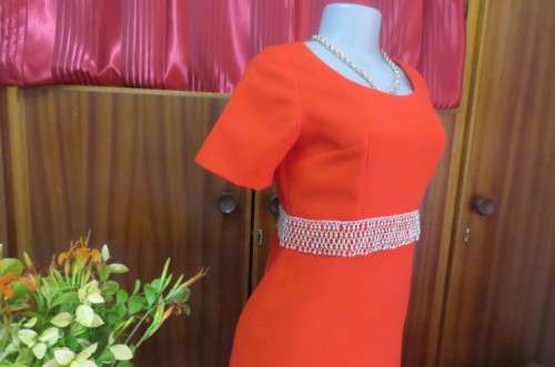 Attractive red maxi owner made empire style dress with short sleeves size 32/8. Very good cond.