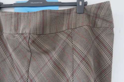 Winter paneled skirt in A-line style by `Jade` in size 48/24. In a heavy polyester and rayon blend.