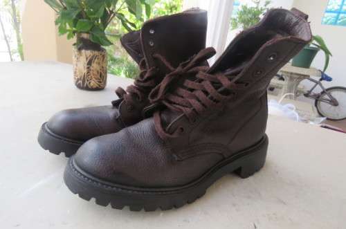Pair of SADF genuine leather brown army boots in size 5 by Bagshaw issued in 1982. Army size 235 M.