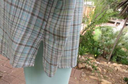 Bubble cotton casual short sleeve shirt in light turquoise, green, white and brown size 50/26.