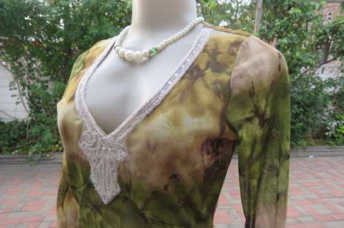 Very pretty marble patterned green and brown sheer stretch polyester top size 34/10 by 'InWear'.