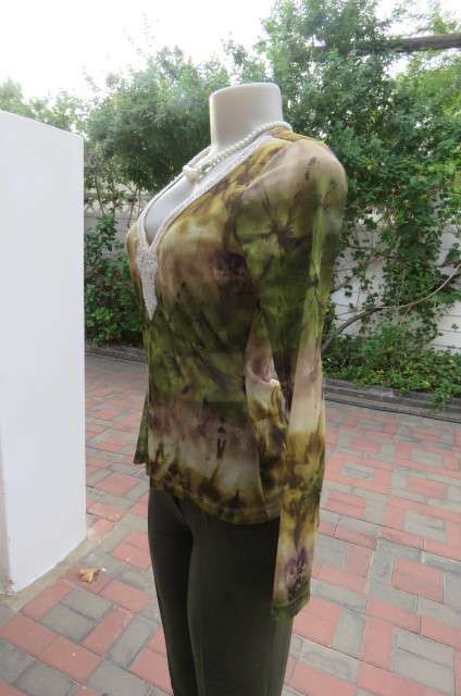 Very pretty marble patterned green and brown sheer stretch polyester top size 34/10 by 'InWear'.