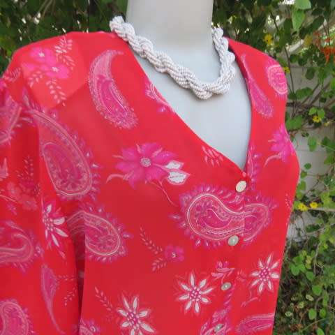 Wear anywhere 2 piece outfit in red sheer polyester with paisley and floral pattern.Size 40/16.