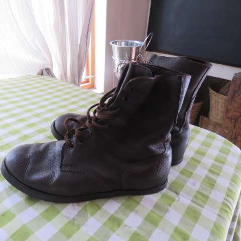 Pair of SADF genuine leather brown boots in size 10. Issued 2012. By DWS. Army size 277M.Good cond.