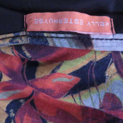 Sleek bodycon maxi dress in boho style colourful patterns.Size 34/10.Perfect fit.Scooped neckline.