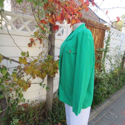 Emerald green 100% cotton long sleeve jacket with epuletts in size 38/14, Casual or smart wear.