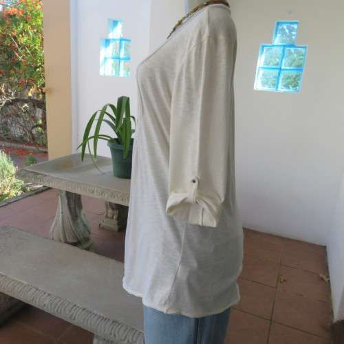 Easy to wear cream slip over elbow length top in stretch polycotton. Size 38/14 by `Real` clothing.