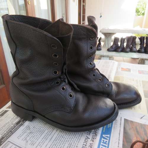 Pair of SADF brown genuine leather boots in size 5 by DWS issued 2009 in army size 232M.As new