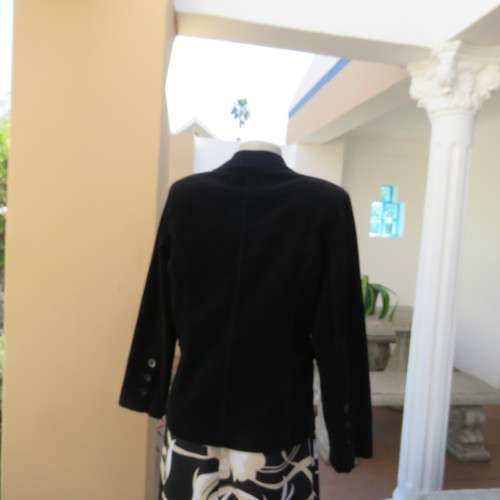 Warm corduroy tailored jacket by LUCY'S FASHION in size 38/14. Stretch cotton. Good condition