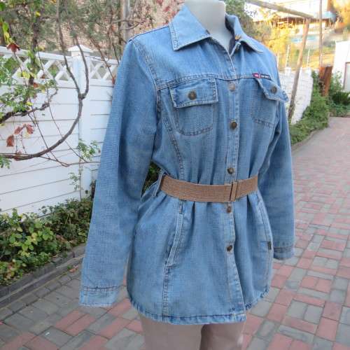 Stunning blue padded denim jacket in size 36/12 by RAOGUE.4 pockets on front. Button down.Good cond