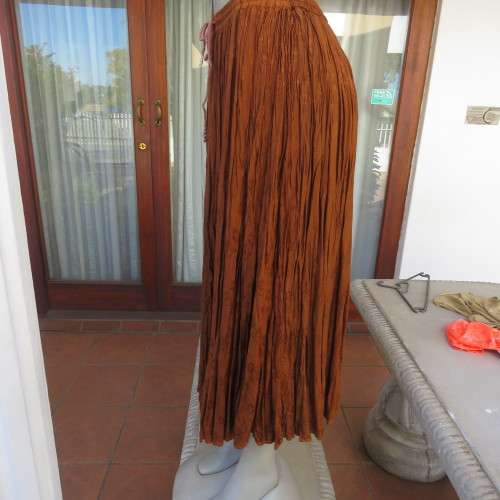 GO-EAST permanent crinkled colden brown maxi skirt from India for size 36 to 36. As new.