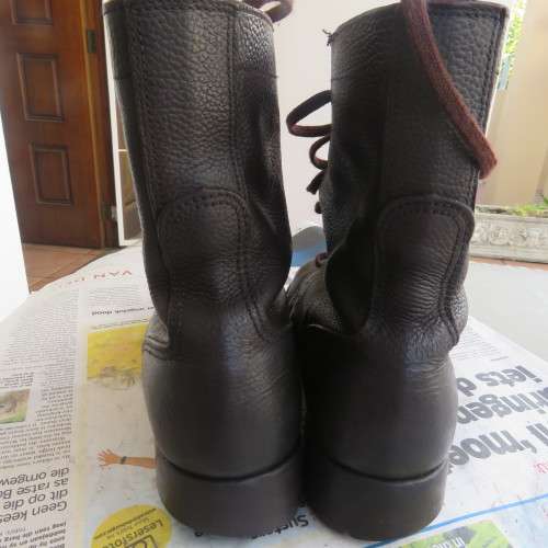 Pair SADF brown genuine leather boots in size 5.5. Issued 2005 by MGS. Army size 240 W.