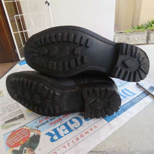 Pair SADF brown genuine leather boots in size 4.5. Issued 2008 by DWS. Army size 232 M.