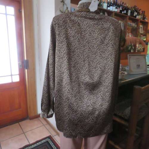 Animal print smart silky polyester long sleeve top in gold and brown colours. Size 40/16. As new.