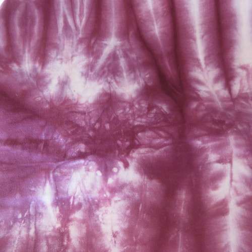 Comfy tie dye board shorts in mulberry and white polycotton. Elasticated waist. To fit 36 to 38 best