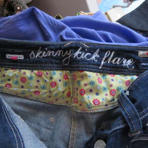 Fashion denim jeans in skinny kick flare. By `Island River Denim`. Size 31/8. New condition.