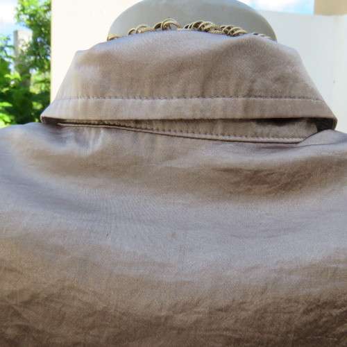 Glamour long sleeve top in shiny ecru colour polyester satin. Size 36/12 by `Exact`. As new.