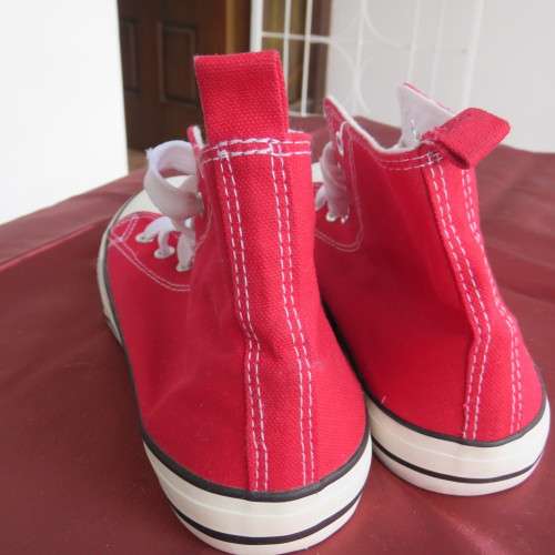 As new red high top tekkie by ATMOSPHERE in size 38/5. With white front and soles. Never used.