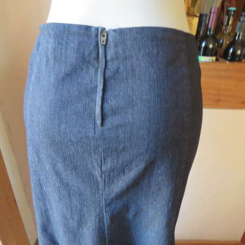 TRUWORTHS Glamour blue denim maxi paneled kick out skirt in size 42/18.Embellished front.As new