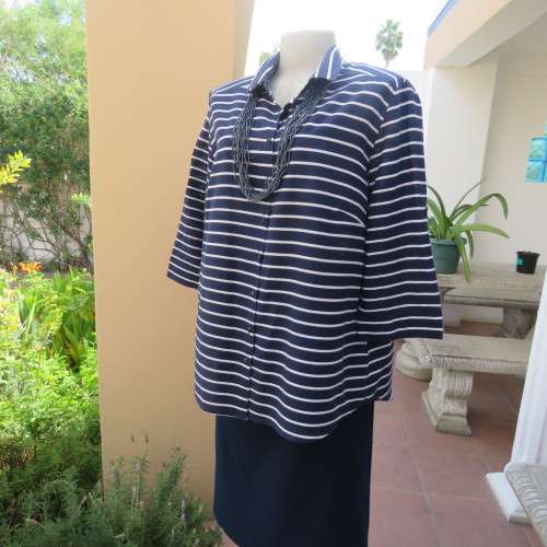 Casual navy and white horizontal striped button down top by RENE TAYLOR size 42/18. Good cond.