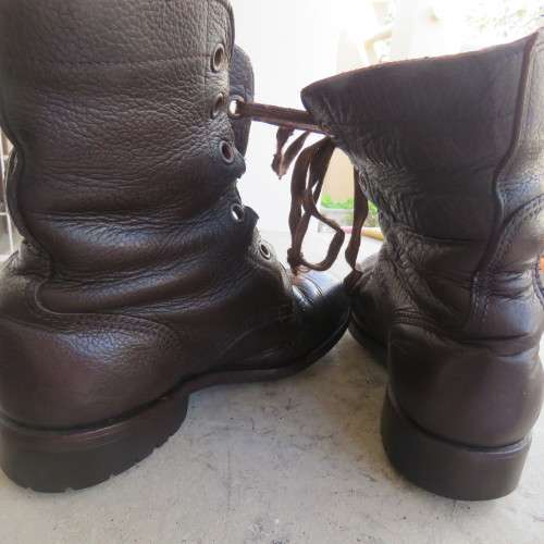 Pair SADF army brown leather boots in size 6/245 army size. By DWS from 2009. Very good cond.