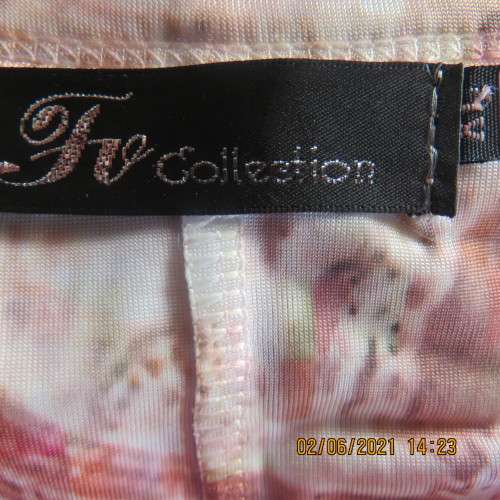 High/low silky stretch polyester sleeveless long cheerful floral top size 38 to 40. Fine condition.