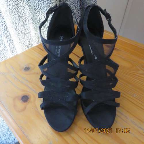 Pair of smart black suede strappy pumps with ankle straps. Size 5 by FASHION EXPRESS glamour.As new.