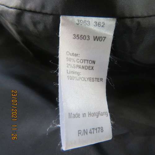 Stunning black velveteen long sleeve fully lined jacket by Truworths size 40 to 42.In stretch cotton