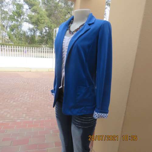 Versatile royal blue long sleeve open hanging jacket with collar by LEGIT size 32/8.Polyester/rayon.